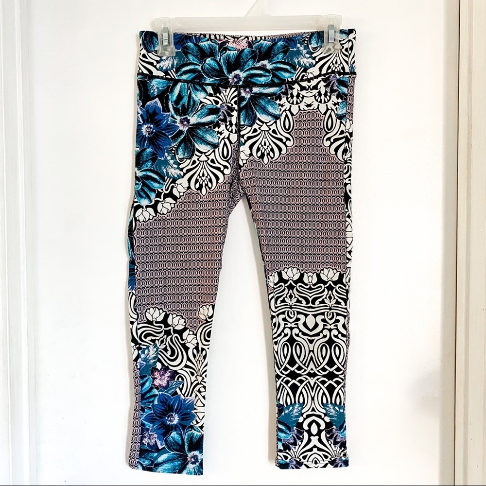 O’Neill Printed Capri Leggings Small